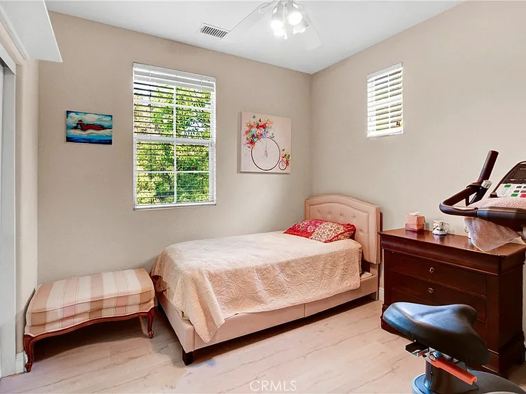 183 Sklar St — Photo 19