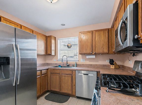 3rd image of 34314 N Barberry Rd