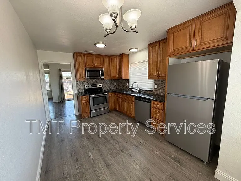 8272 Kilmer Cir — Photo 3