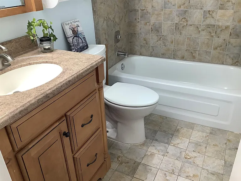 70 Normandy Ln #B — Photo 20