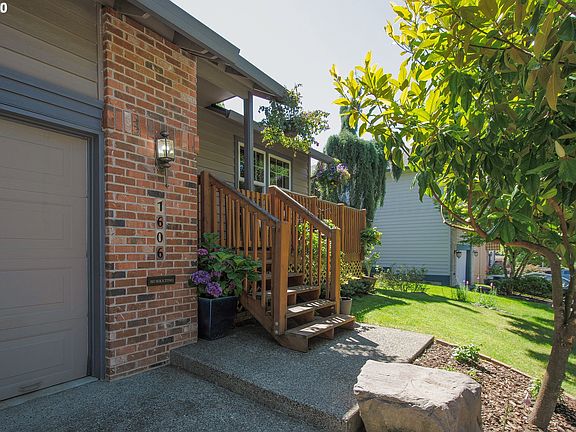 2nd image of 1606 SE 67th Ave