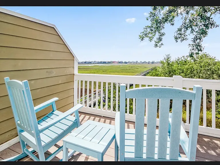 146B Windy Ln — Photo 2
