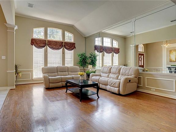 2nd image of 1716 Water Lily Dr
