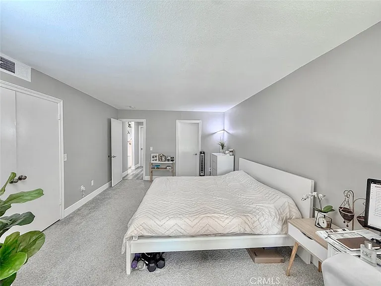 2134 N Pami Cir — Photo 20
