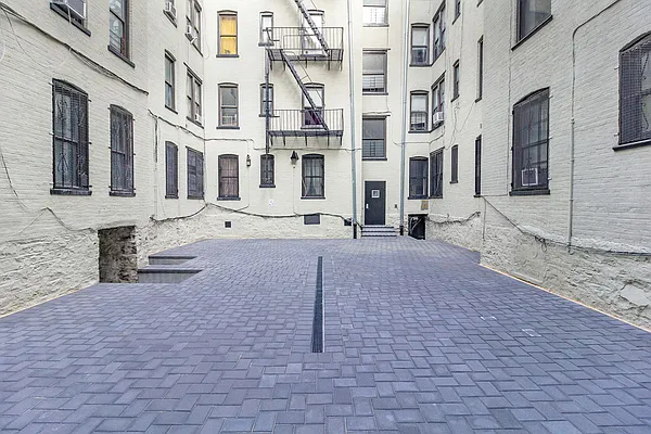 Rented by Dallien Realty Limited Liability Company | media 20