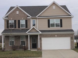 2130 Lakecrest Dr, Columbus, IN