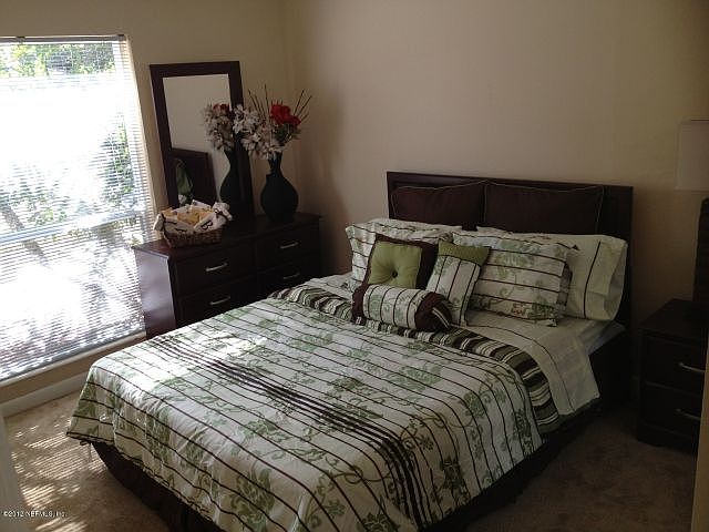 1st image of 7049 Fontainebleau Cres