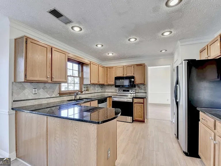 3945 Genoa Ct — Photo 25