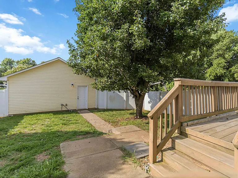 8710 Arrowhead Place Ln — Photo 26