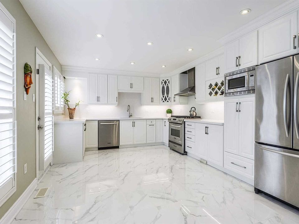2nd image of 2531 Nettlecreek Cres