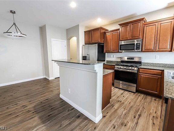 5th image of 1114 Tuscan Sky Ln #101
