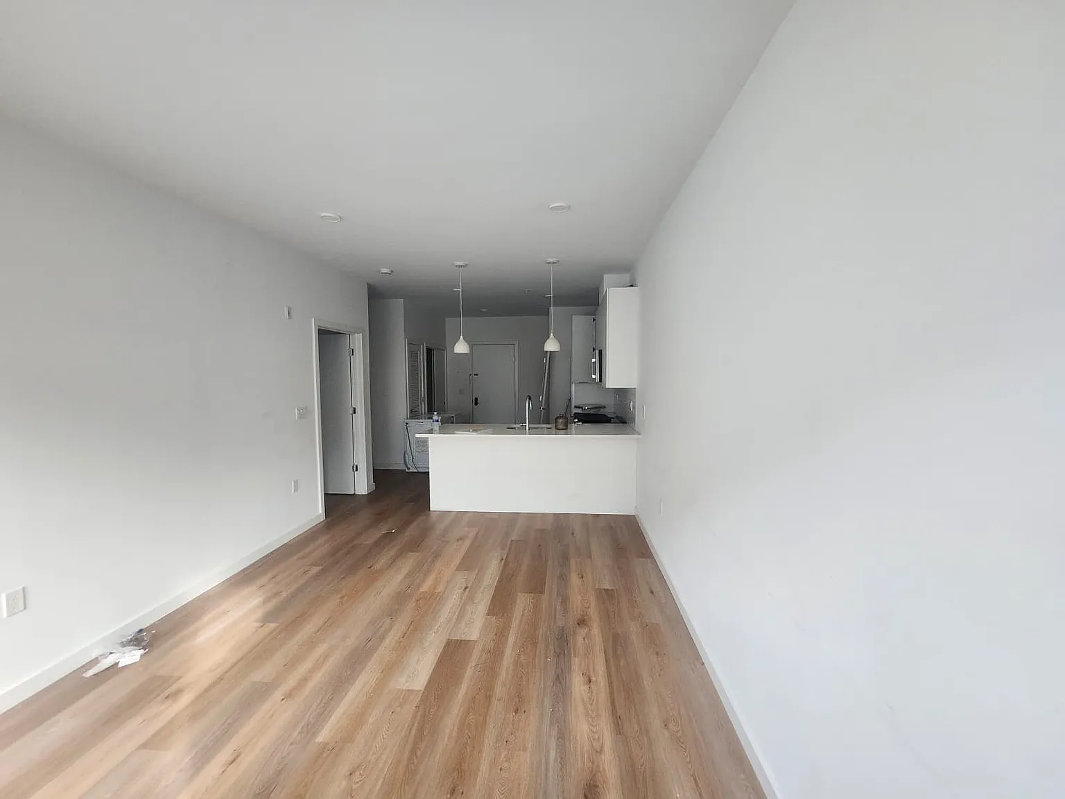 23 Freeway Dr — Photo 2