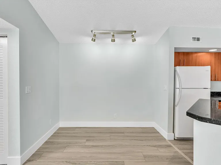 731 Vista Isles Dr #1521 — Photo 7