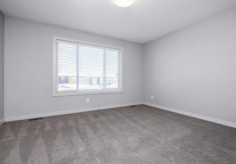 226 Redstone Dr NE — Photo 16