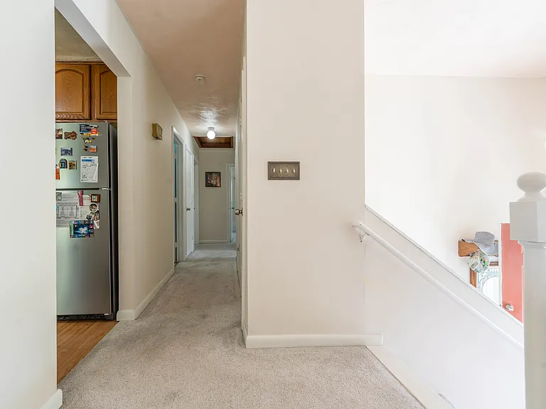 2056 Chelsea Lanestate College — Photo 11