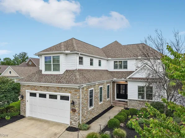 2200 Botanica Ln, Pepper Pike, OH 44124
