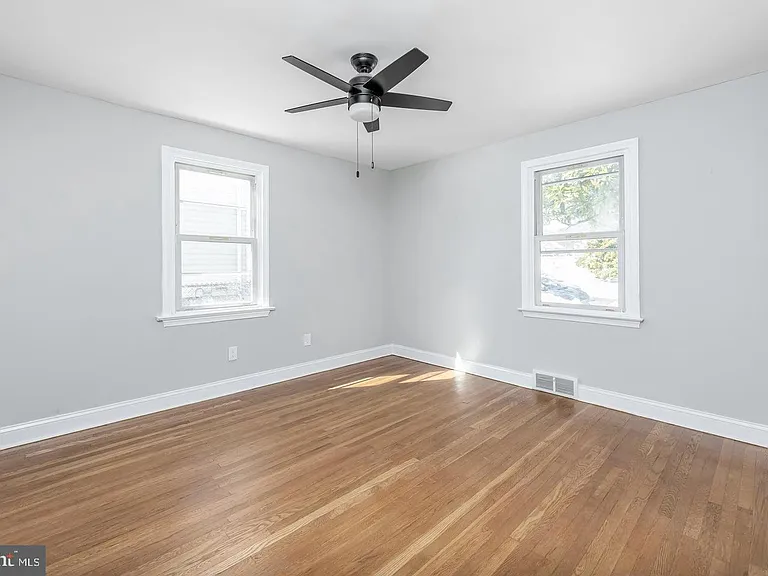 534 Blanchard Ave — Photo 13