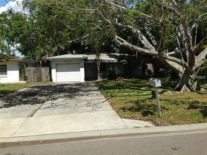 1st image of 8351 42nd Ave N