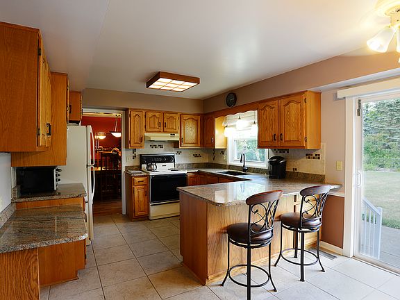 Kitchen and eating area.