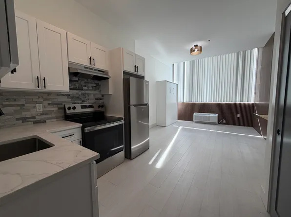 83 Scovill St #1, Waterbury, CT 06702
