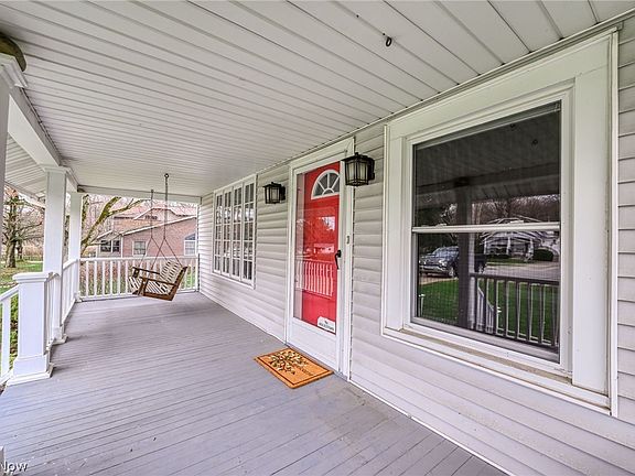 5th image of 1953 Arndale Rd