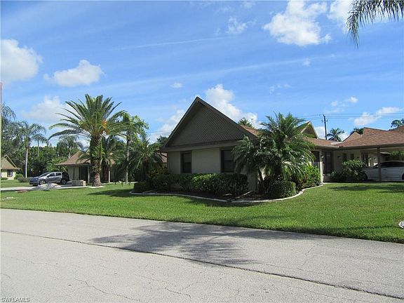 3rd image of 4270 Island Cir #A