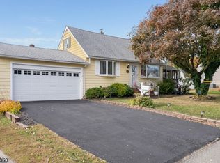 116 Woodlawn Rd, Phillipsburg, NJ 08865