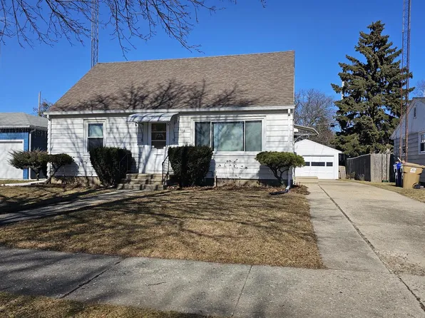 2116 33rd STREET, Kenosha, WI 53140