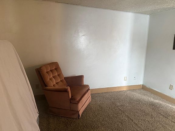 3rd image of 529 13th St