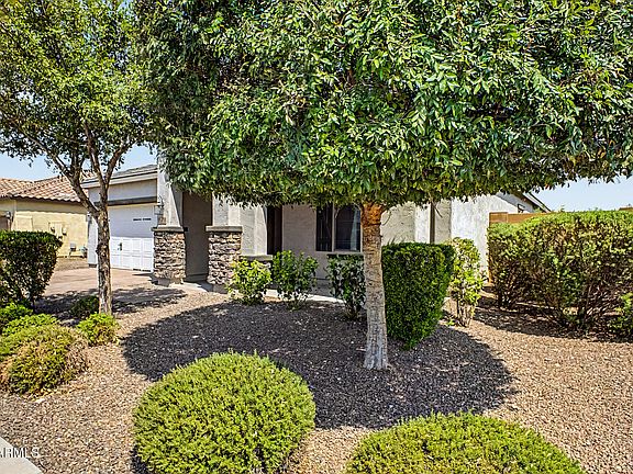 3rd image of 26002 W PIUTE Avenue