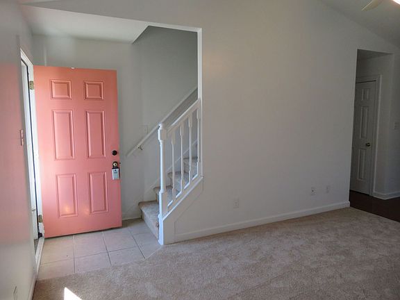 3rd image of 309 Ashwood Dr