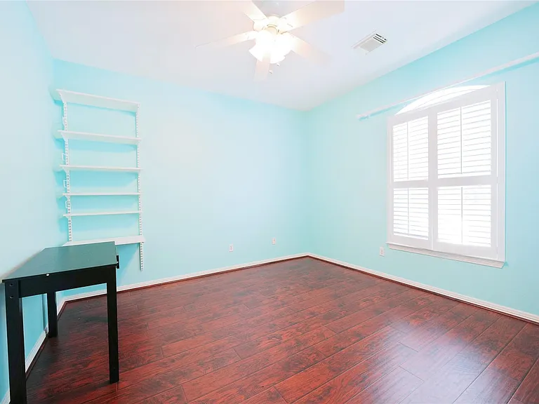2422 Lansing Cir — Photo 21