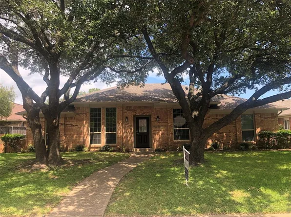 18512 Featherwood Dr, Dallas, TX 75252