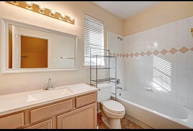 1710 Park Forest Dr — Photo 15