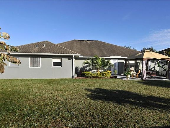3rd image of 3063 Sand Stone Cir