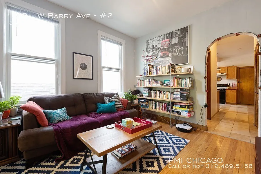 1521 W Barry Ave #2