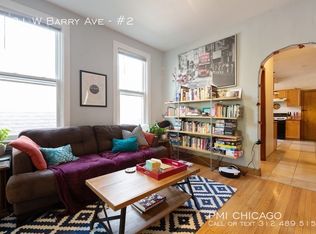 1521 W Barry Ave APT 2, Chicago, IL 60657