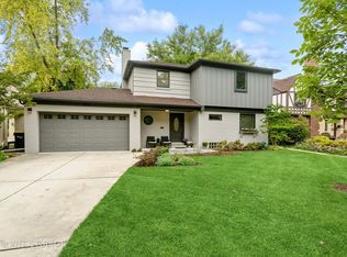 264 Maplewood Rd, Riverside, IL 60546