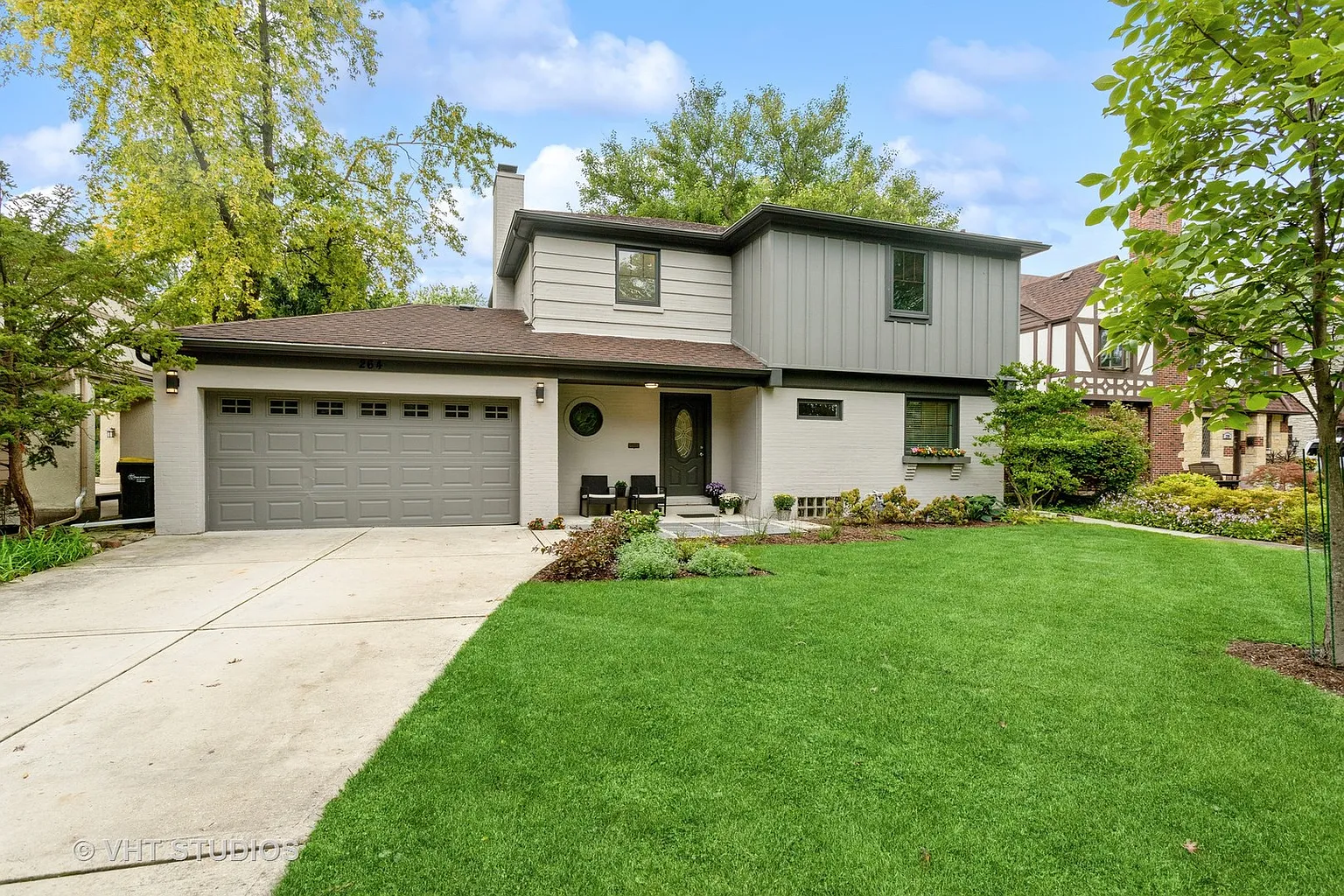 264 Maplewood Rd photo 1