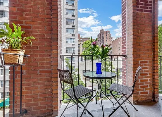 Sold by Corcoran | media 8