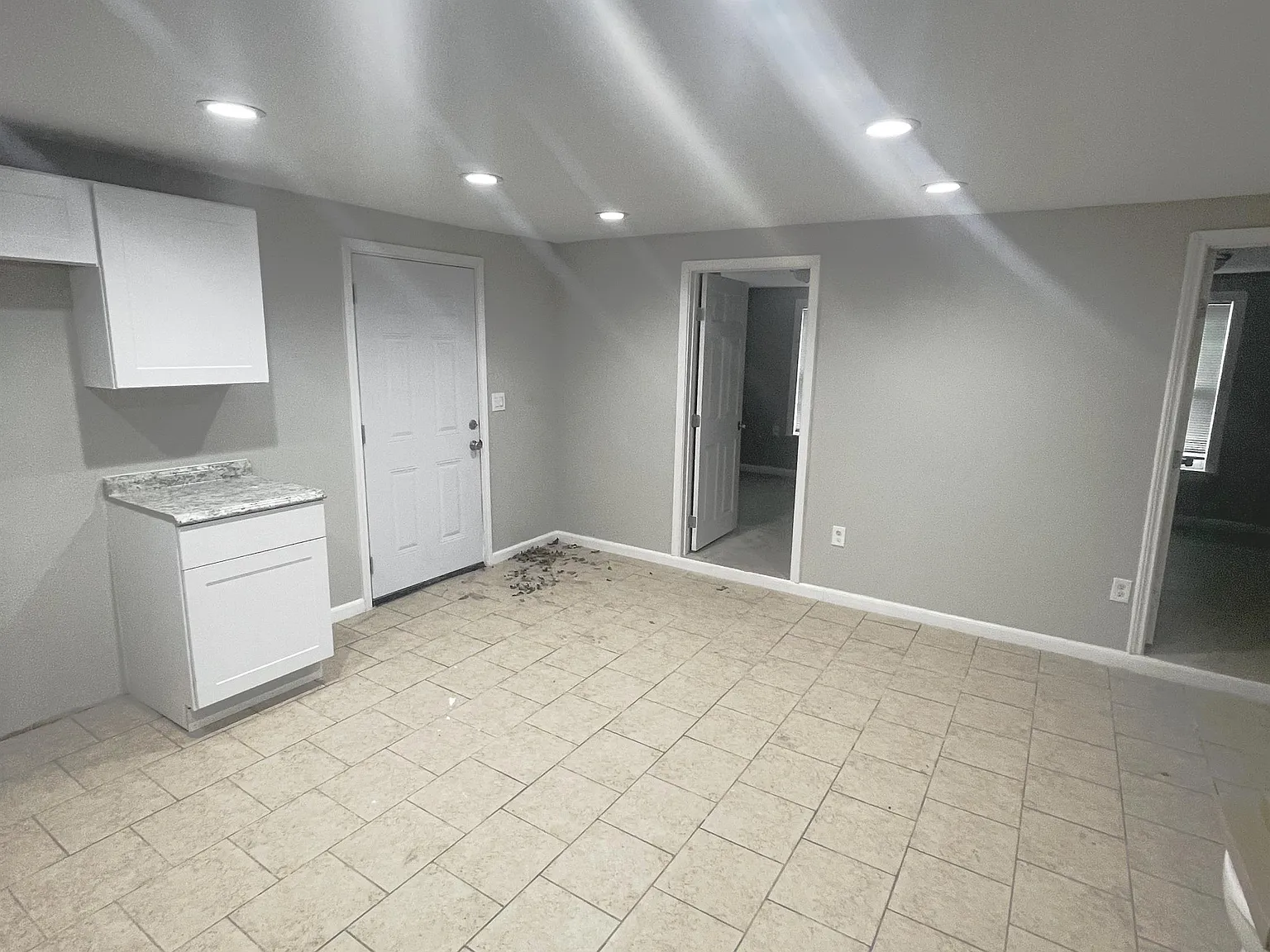 BBS D - 125 Glenwood Court - 202 — Photo 4