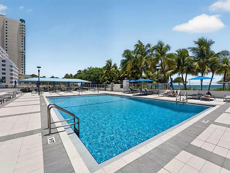 5001 Collins Ave #9H — Photo 24