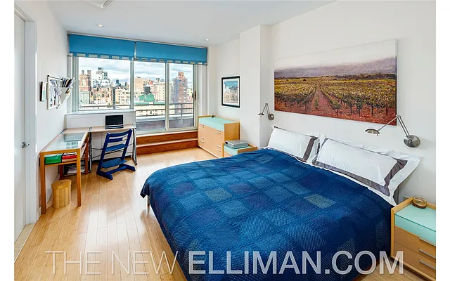 Sold by Douglas Elliman | media 16