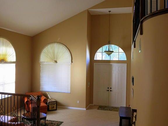 5th image of 2419 Westmont Dr