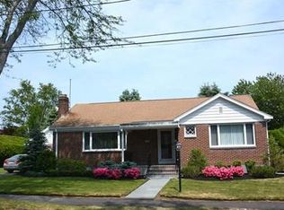 10 Charles Rd, Swampscott, MA 01907