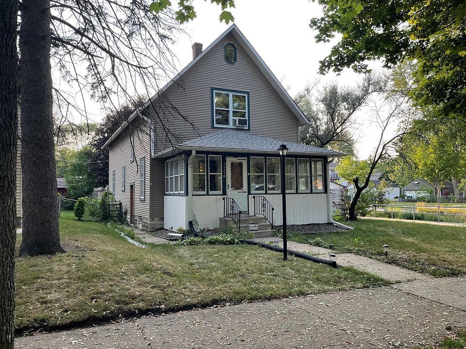 1st image of 3649 Oliver Ave N