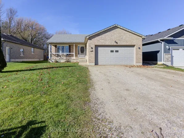 44 Geddes St W, Minto, ON N0G 1M0