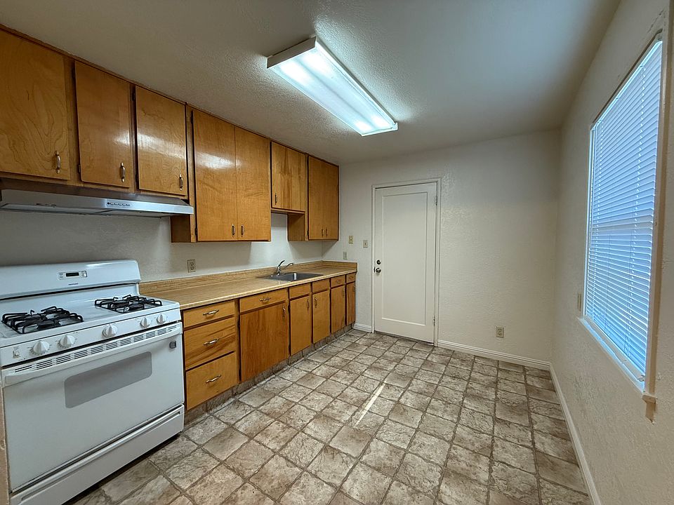 1st image of 410 N Grant Ave