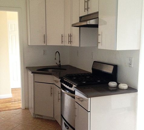 4th image of 1571 Lexington Ave APT 14