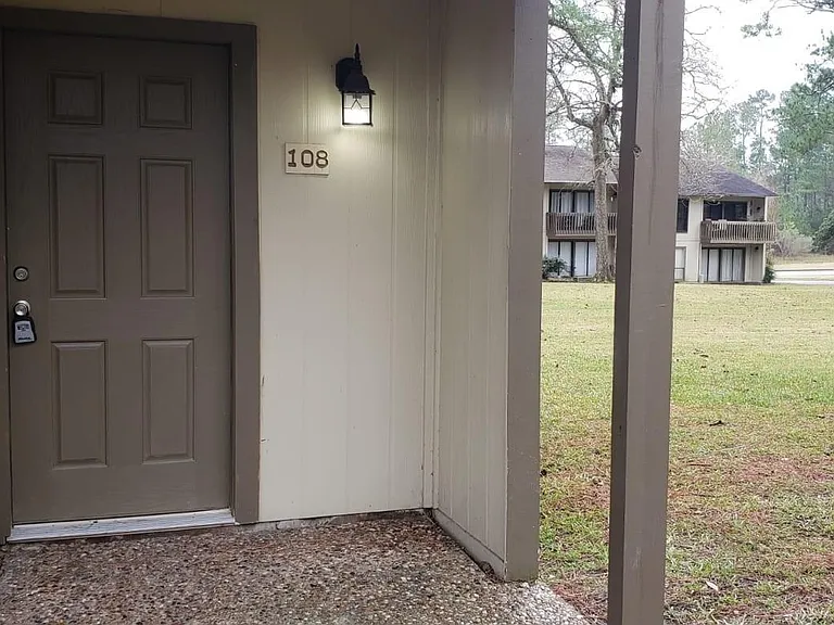 15919 Golf Club Dr #108 — Photo 9